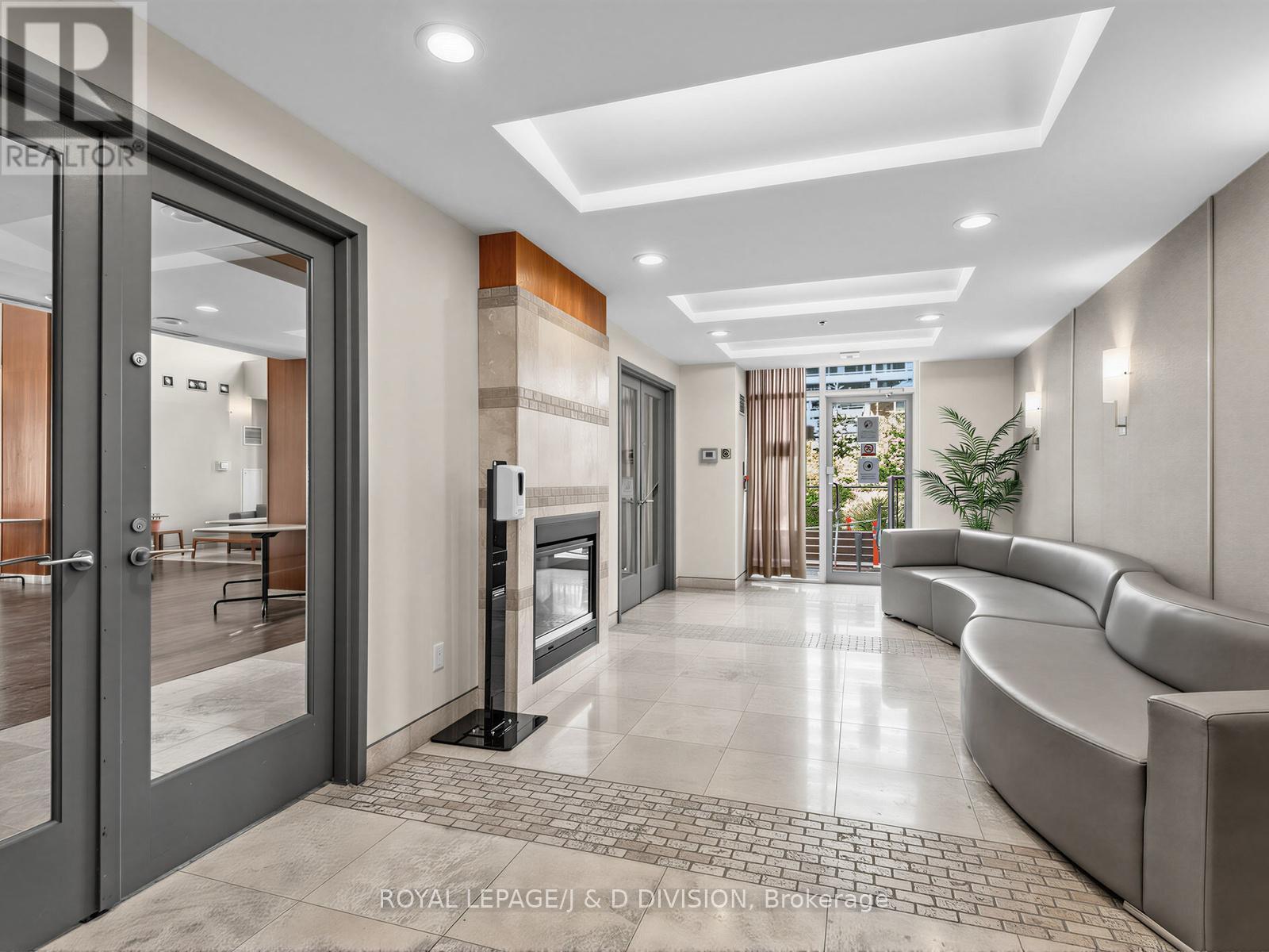 503 - 70 High Park Avenue, Toronto, ON - Indoor With Fireplace