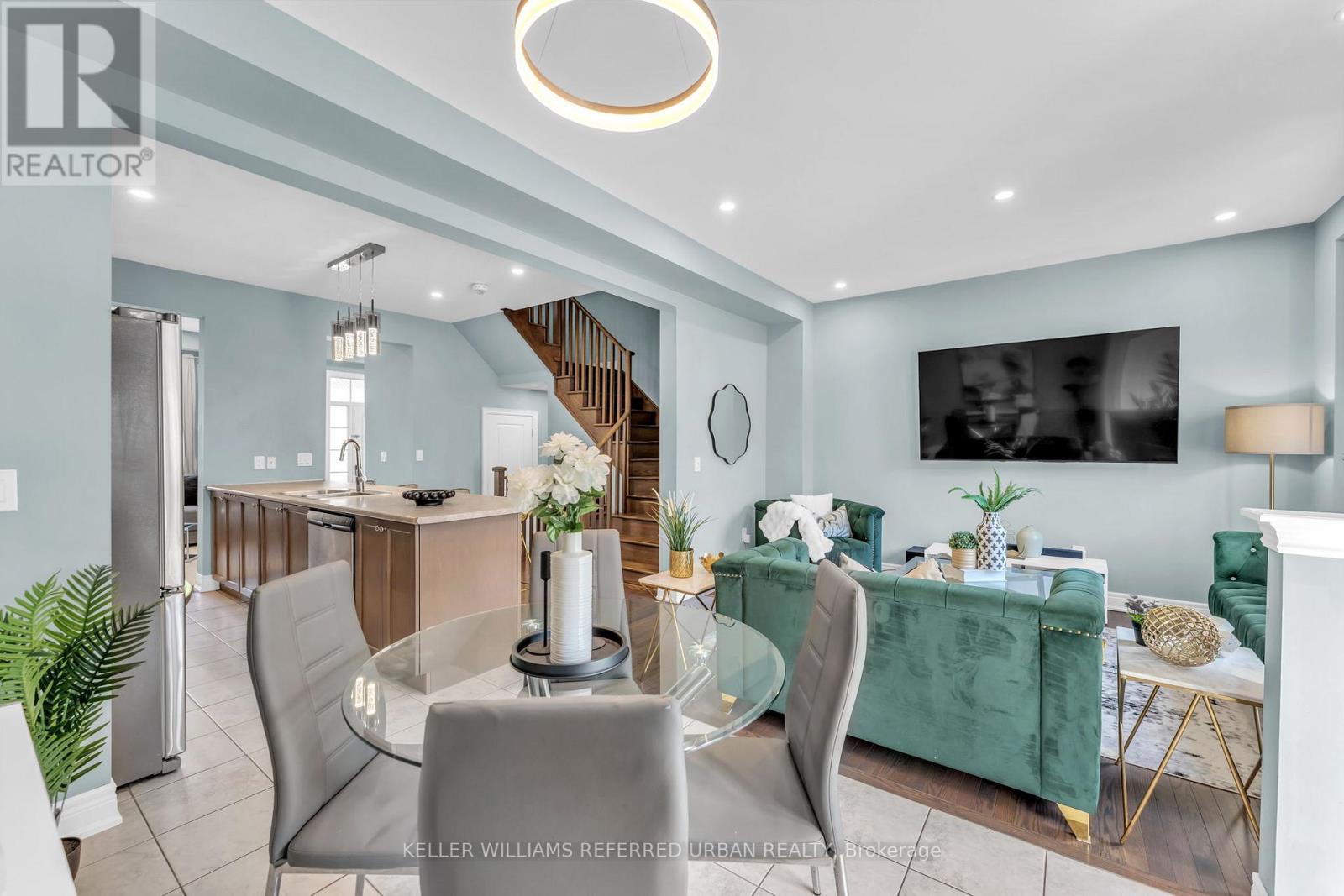 36 Ledger Point Crescent, Brampton, ON - Indoor Photo Showing Dining Room