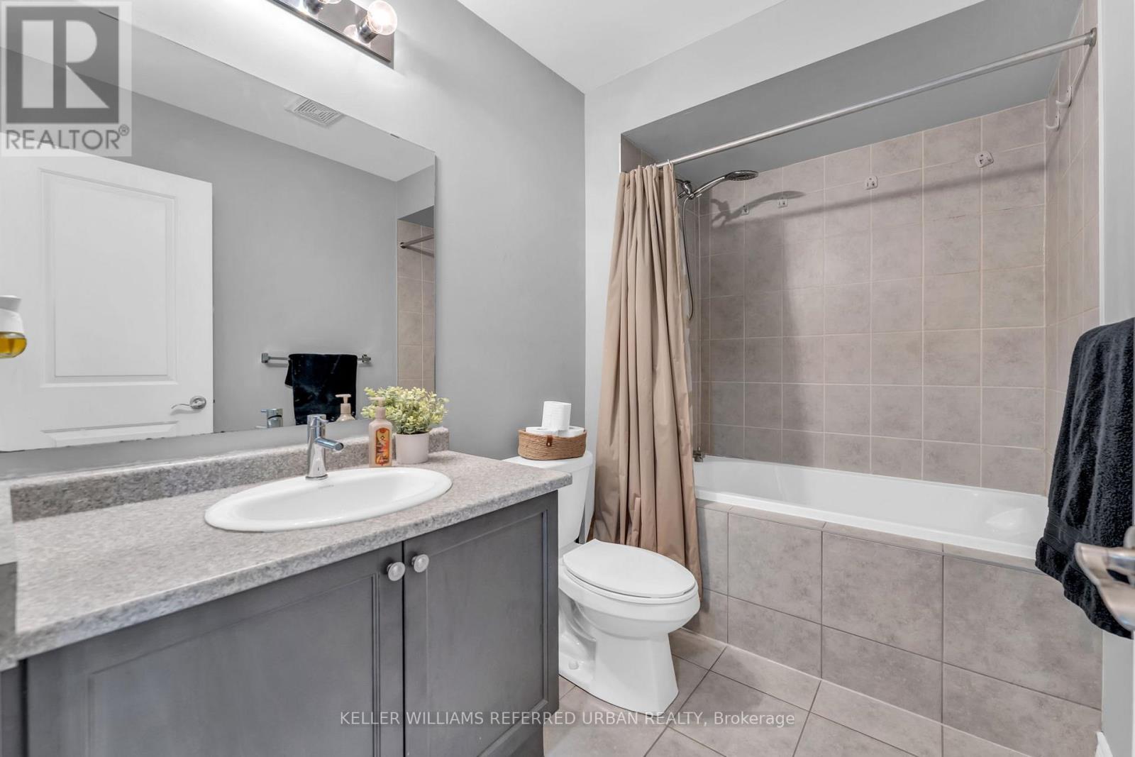 36 Ledger Point Crescent, Brampton, ON - Indoor Photo Showing Bathroom