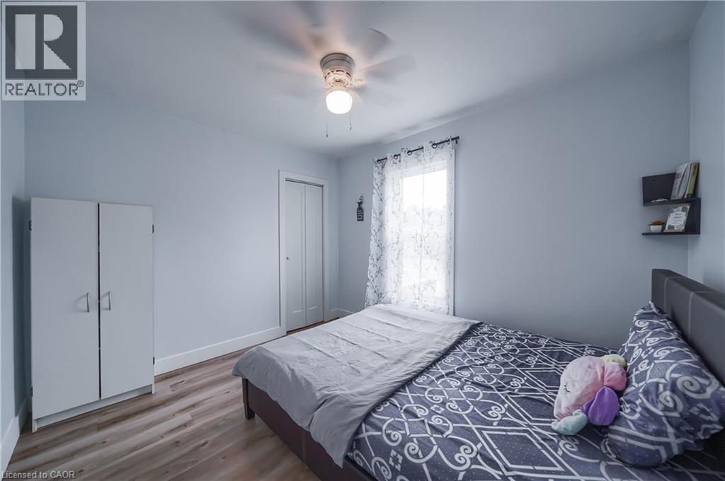 36 Kerr Street, Cambridge, ON - Indoor Photo Showing Bedroom