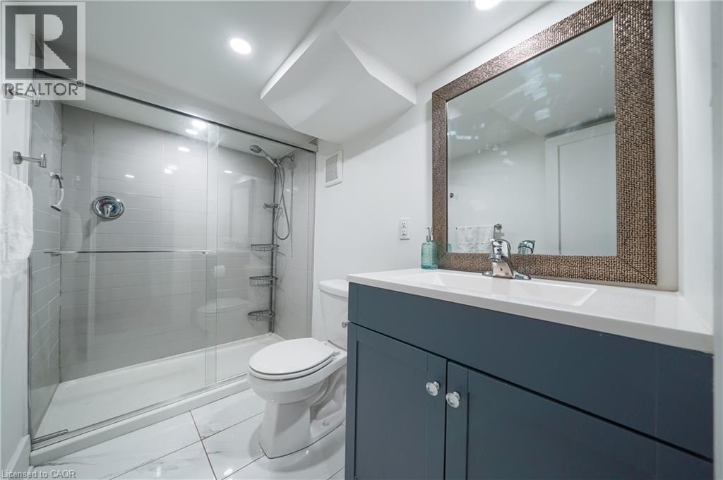 3 Piece washroom in basement - 36 Kerr Street, Cambridge, ON - Indoor Photo Showing Bathroom