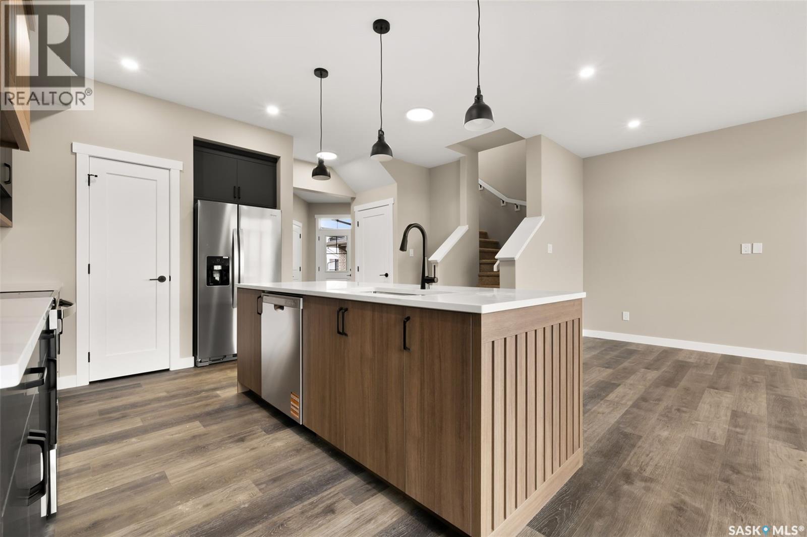 2958 Dumont Way, Regina, SK - Indoor Photo Showing Kitchen With Upgraded Kitchen