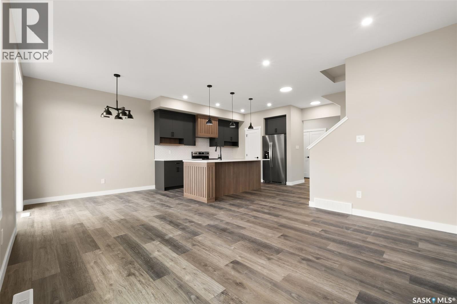 2958 Dumont Way, Regina, SK - Indoor Photo Showing Kitchen