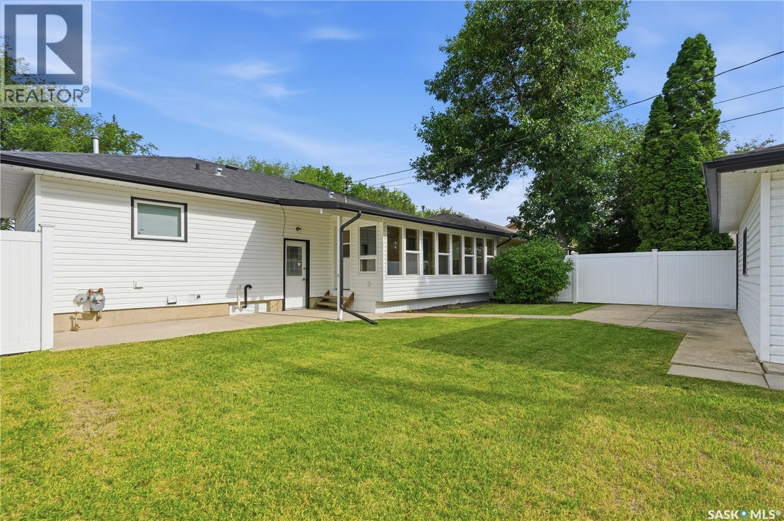 5 Stewart Avenue, Saskatoon, SK