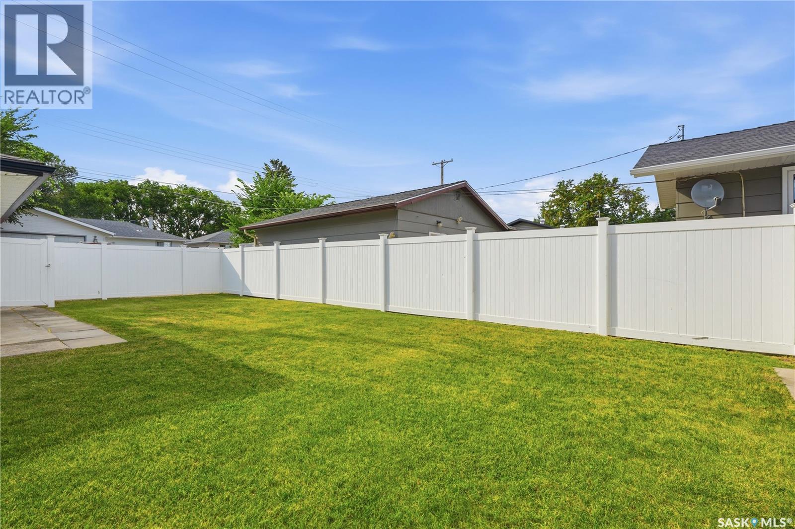 5 Stewart Avenue, Saskatoon, SK