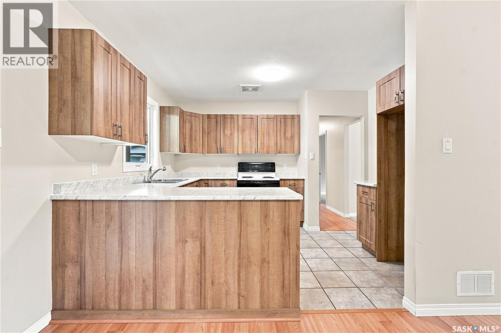 5 Stewart Avenue, Saskatoon, SK
