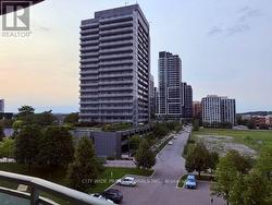 509 - 39 ONEIDA CRESCENT Richmond Hill, ON L4B 4T9