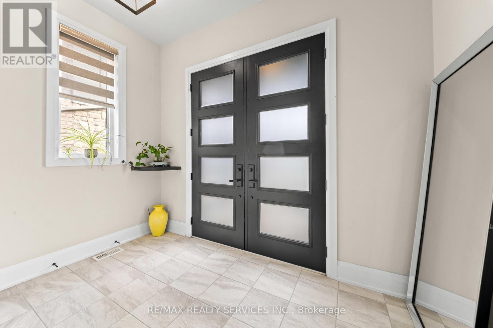 130 Pondcliffe Drive, Kitchener, ON - Indoor Photo Showing Other Room