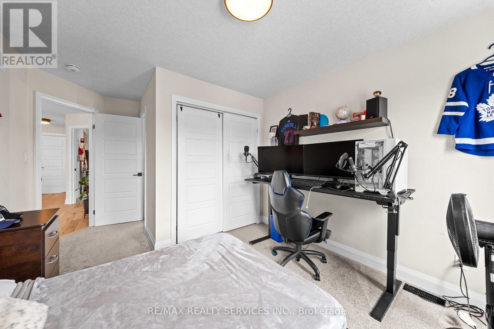 130 Pondcliffe Drive, Kitchener, ON - Indoor Photo Showing Office