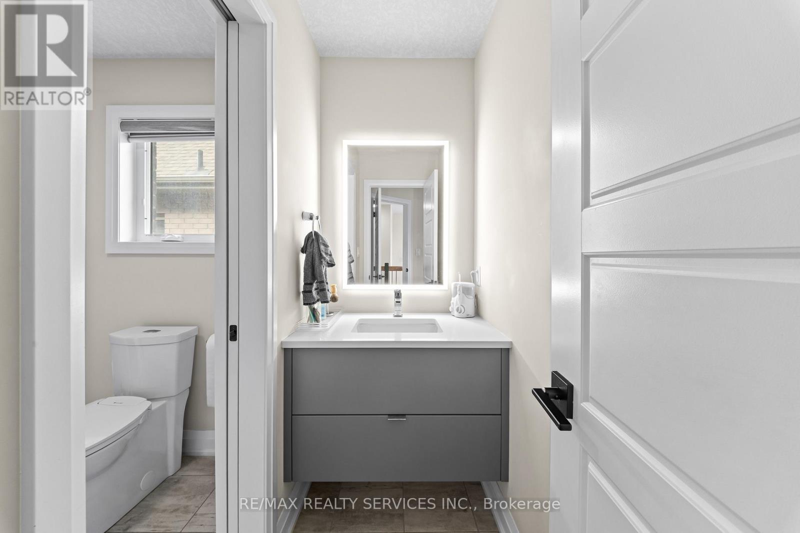 130 Pondcliffe Drive, Kitchener, ON - Indoor Photo Showing Bathroom