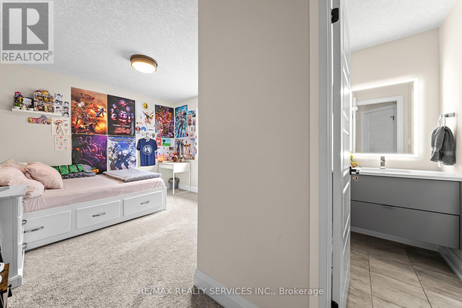 130 Pondcliffe Drive, Kitchener, ON - Indoor