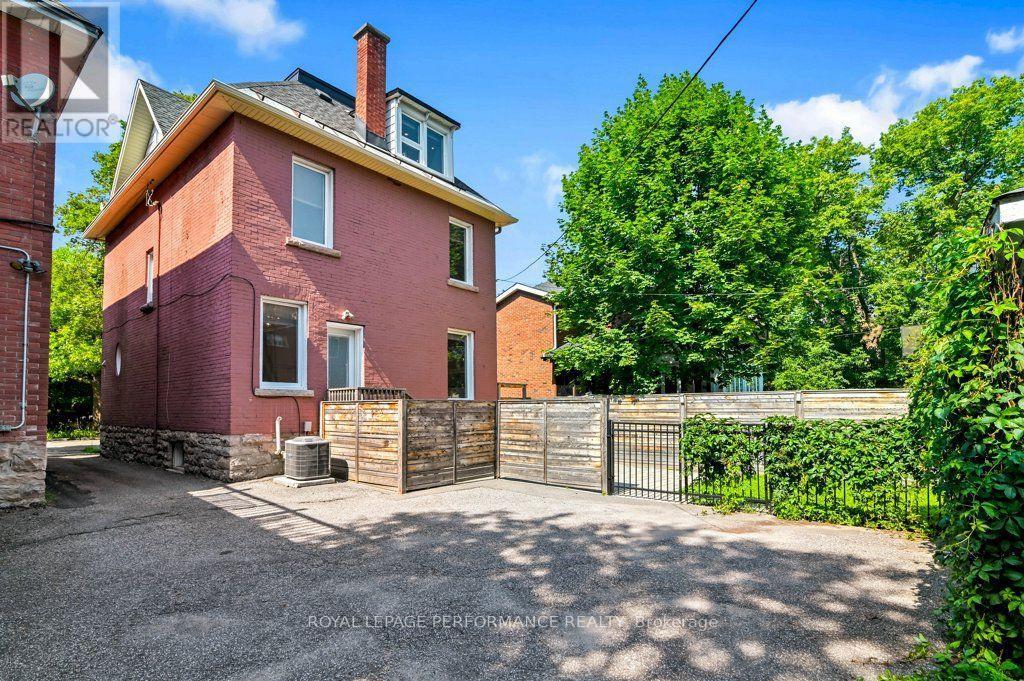 168 Stewart Street, Ottawa, ON - Outdoor