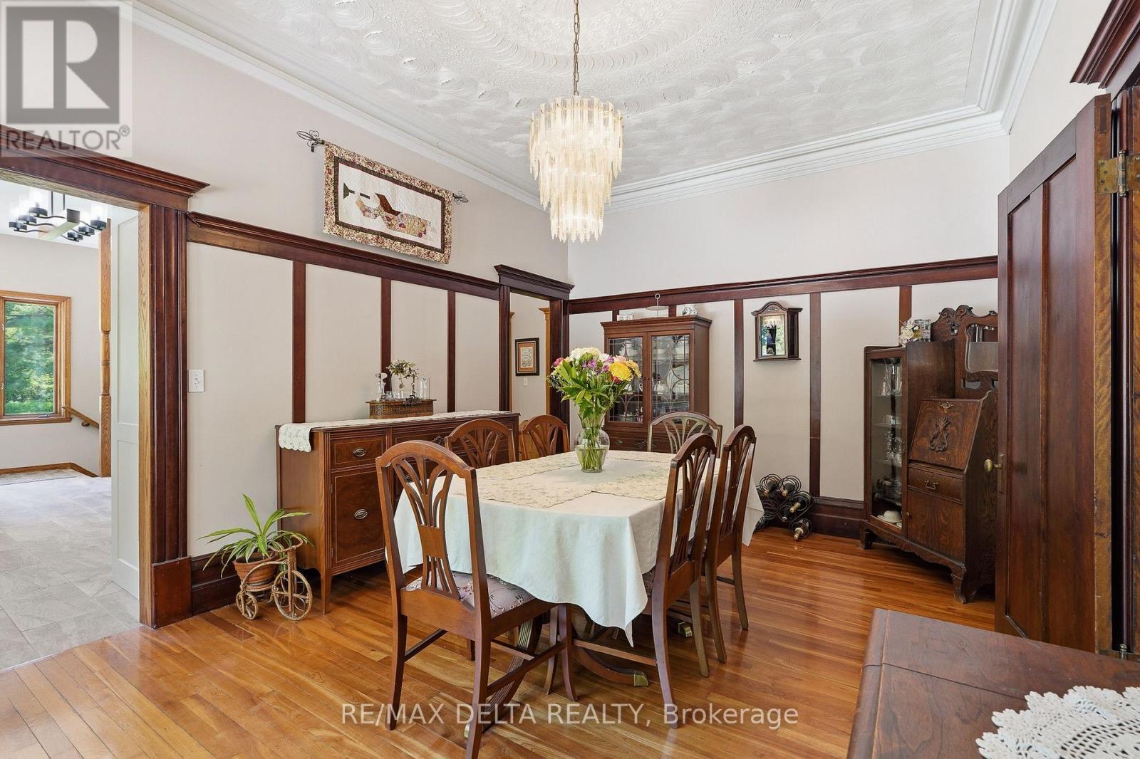 1897 Highway 34 Highway, Champlain, ON - Indoor Photo Showing Dining Room
