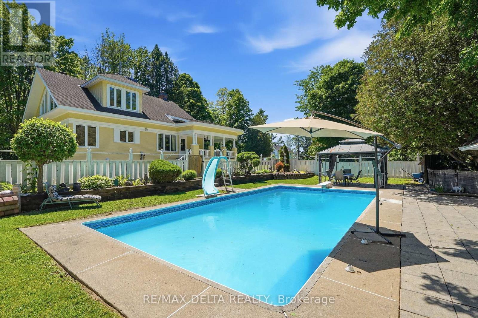 1897 Highway 34 Highway, Champlain, ON - Outdoor With In Ground Pool