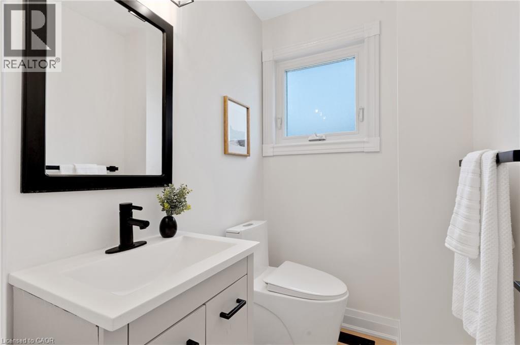 62 Glenvalley Drive, Cambridge, ON - Indoor Photo Showing Bathroom