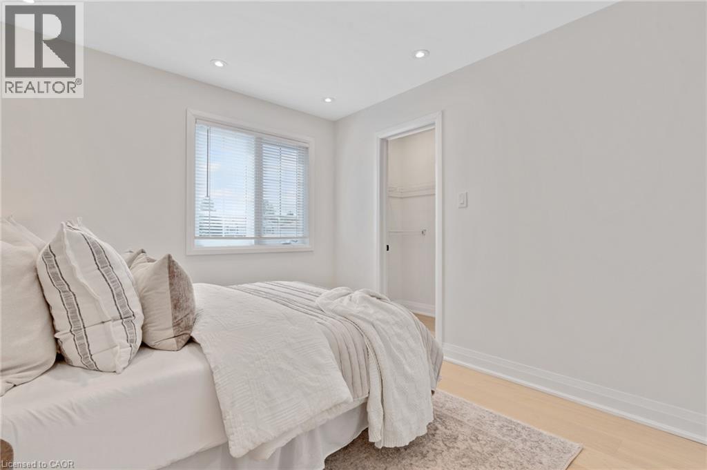 62 Glenvalley Drive, Cambridge, ON - Indoor Photo Showing Bedroom
