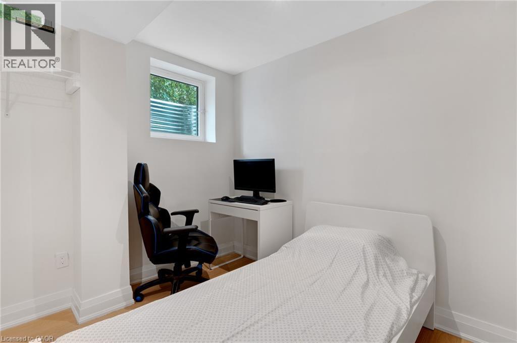62 Glenvalley Drive, Cambridge, ON - Indoor Photo Showing Bedroom
