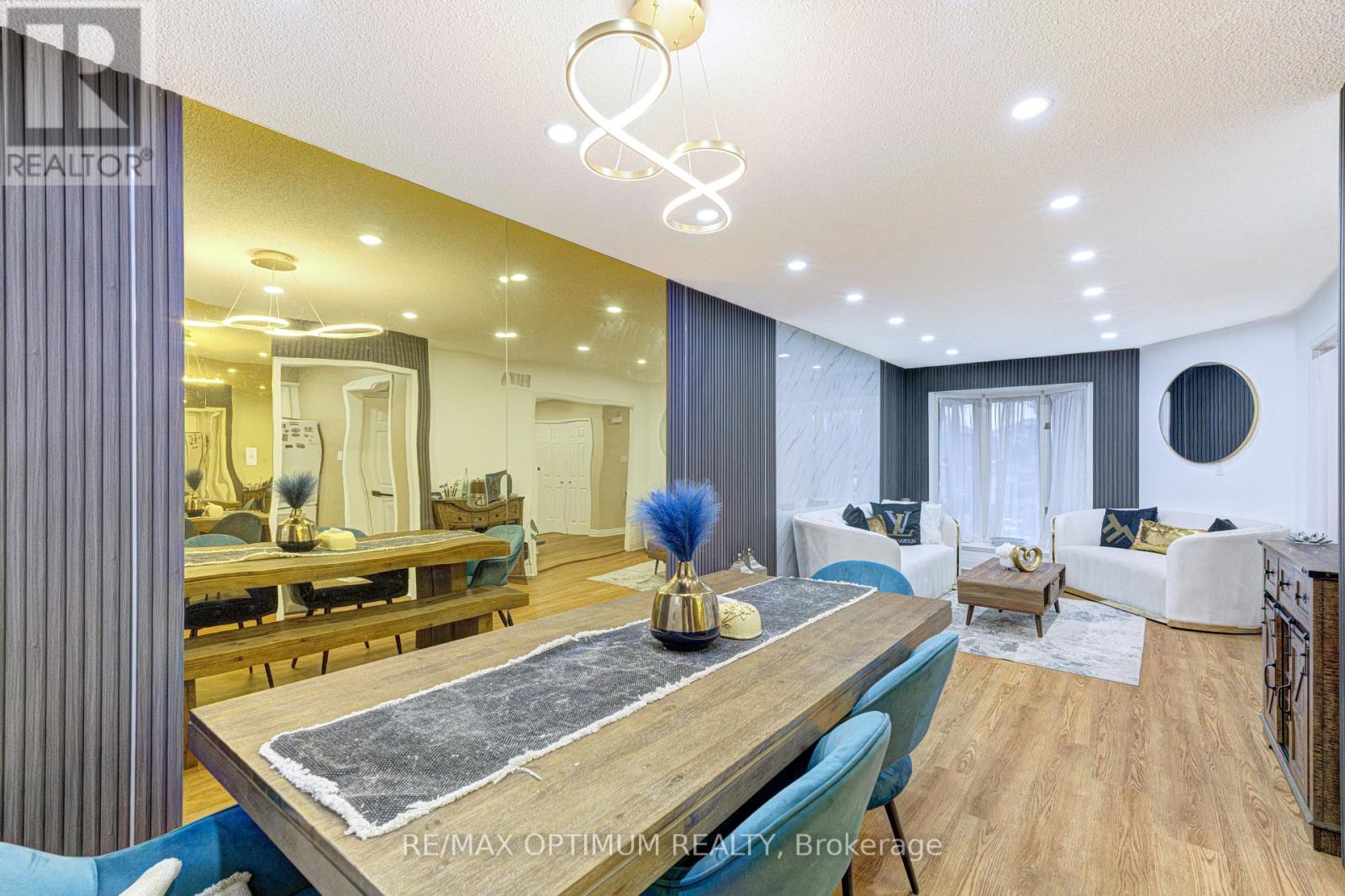 11 Murkar Crescent, Whitby, ON - Indoor