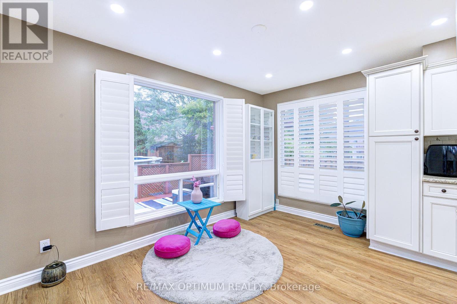 11 Murkar Crescent, Whitby, ON - Indoor