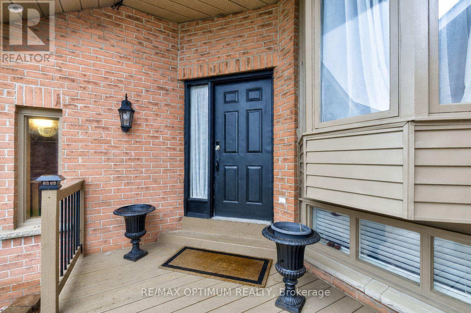 11 Murkar Crescent, Whitby, ON - Outdoor With Exterior
