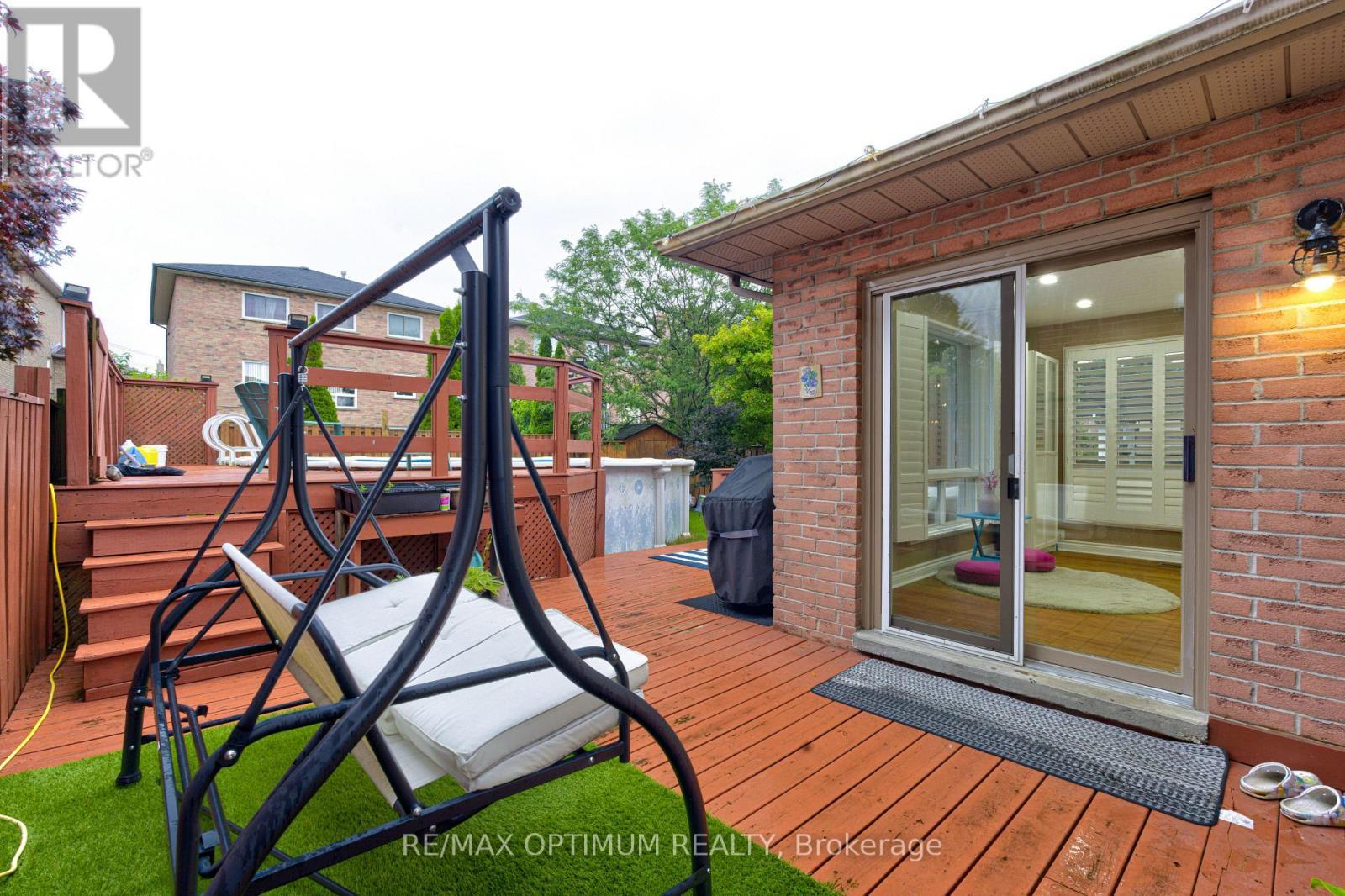 11 Murkar Crescent, Whitby, ON - Outdoor With Deck Patio Veranda With Exterior