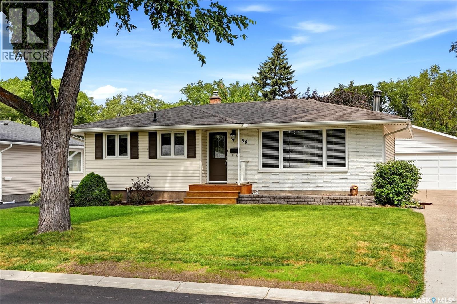 60 Gardiner Avenue, Regina, SK - Outdoor