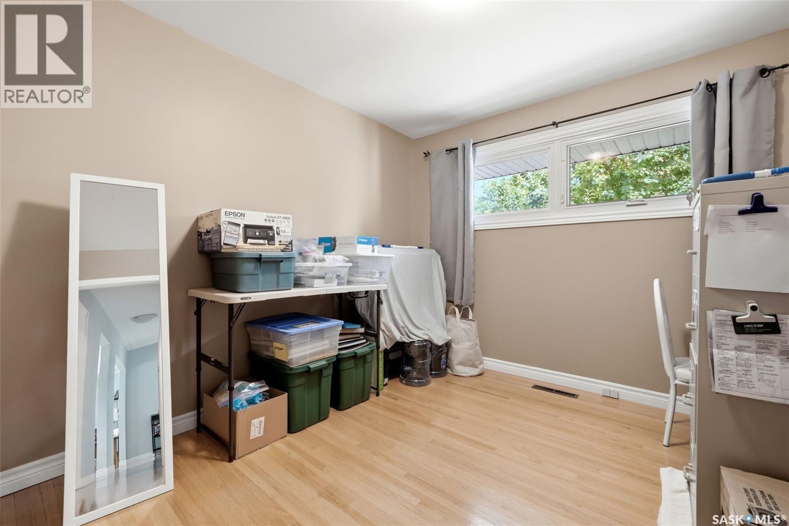60 Gardiner Avenue, Regina, SK - Indoor