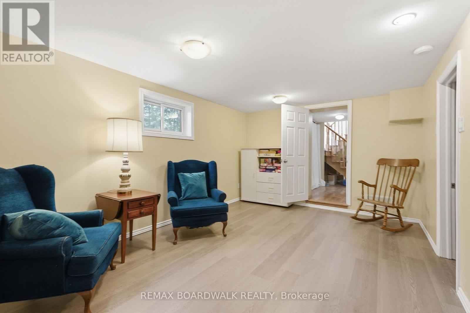 1110 Dunning Road, Ottawa, ON - Indoor