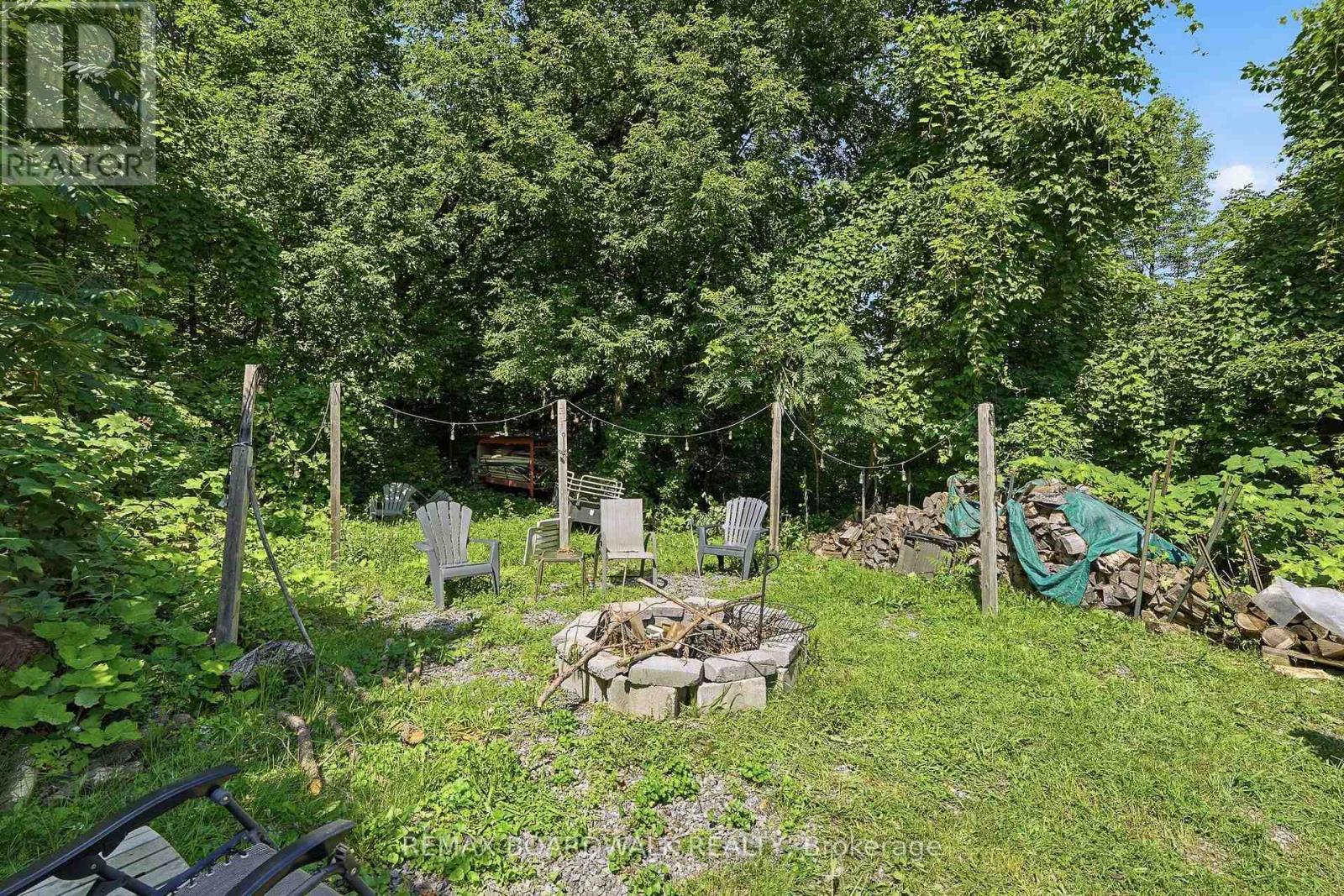 1110 Dunning Road, Ottawa, ON - Outdoor
