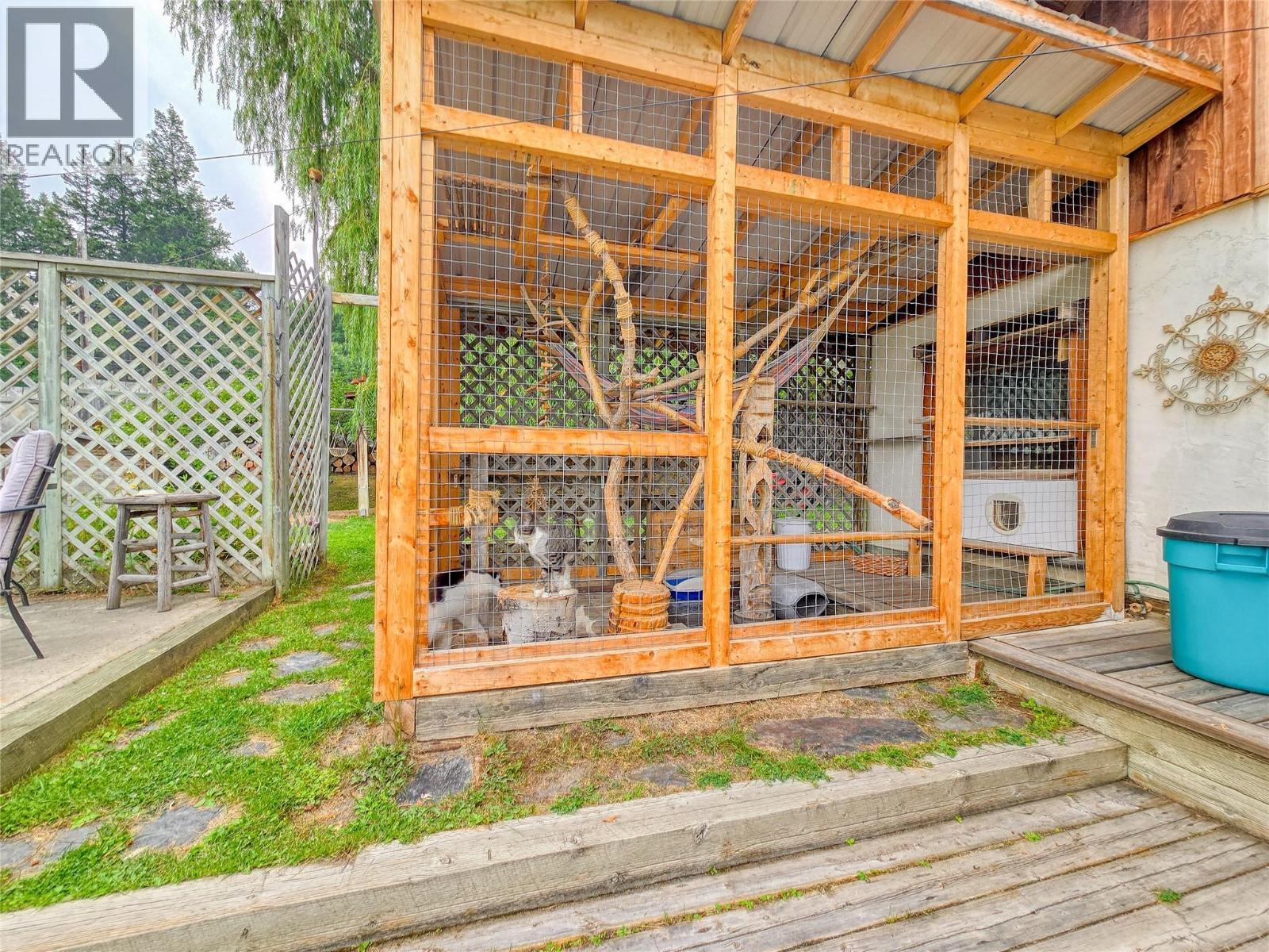 9498 Westside Road, Invermere, BC - Outdoor With Deck Patio Veranda