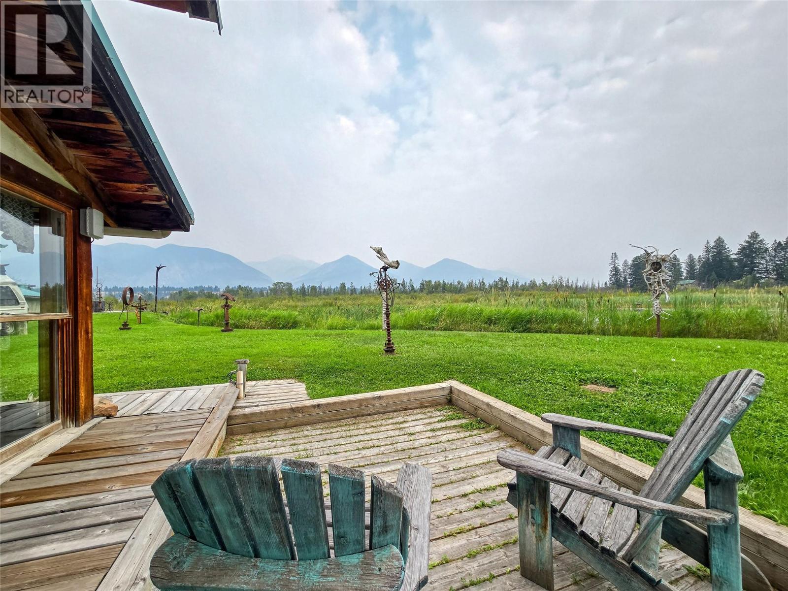 9498 Westside Road, Invermere, BC - Outdoor