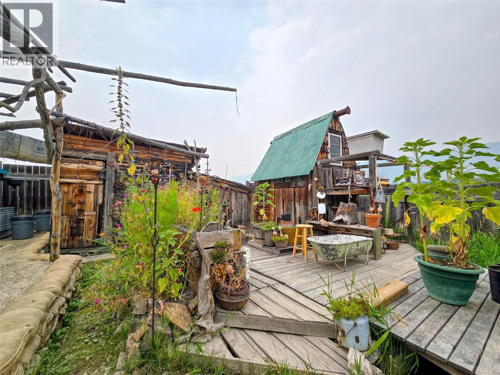 9498 Westside Road, Invermere, BC - Outdoor With Deck Patio Veranda