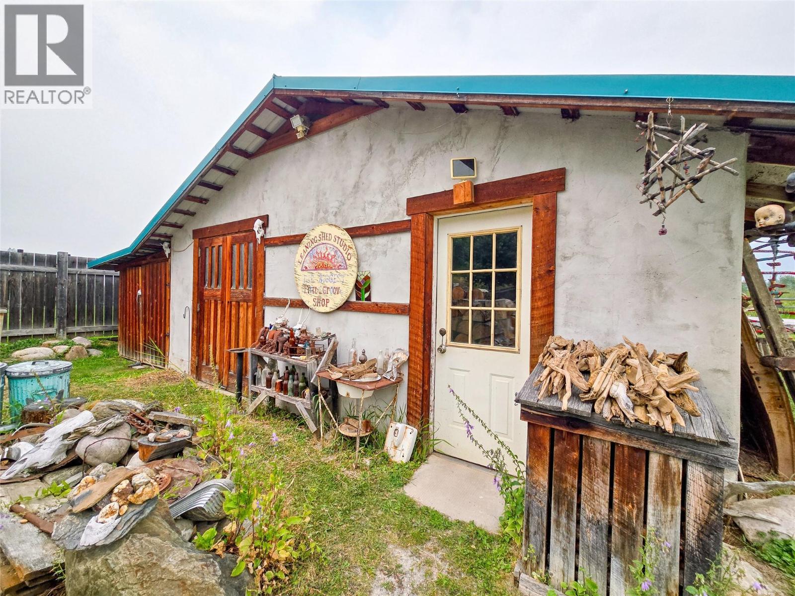 9498 Westside Road, Invermere, BC - Outdoor
