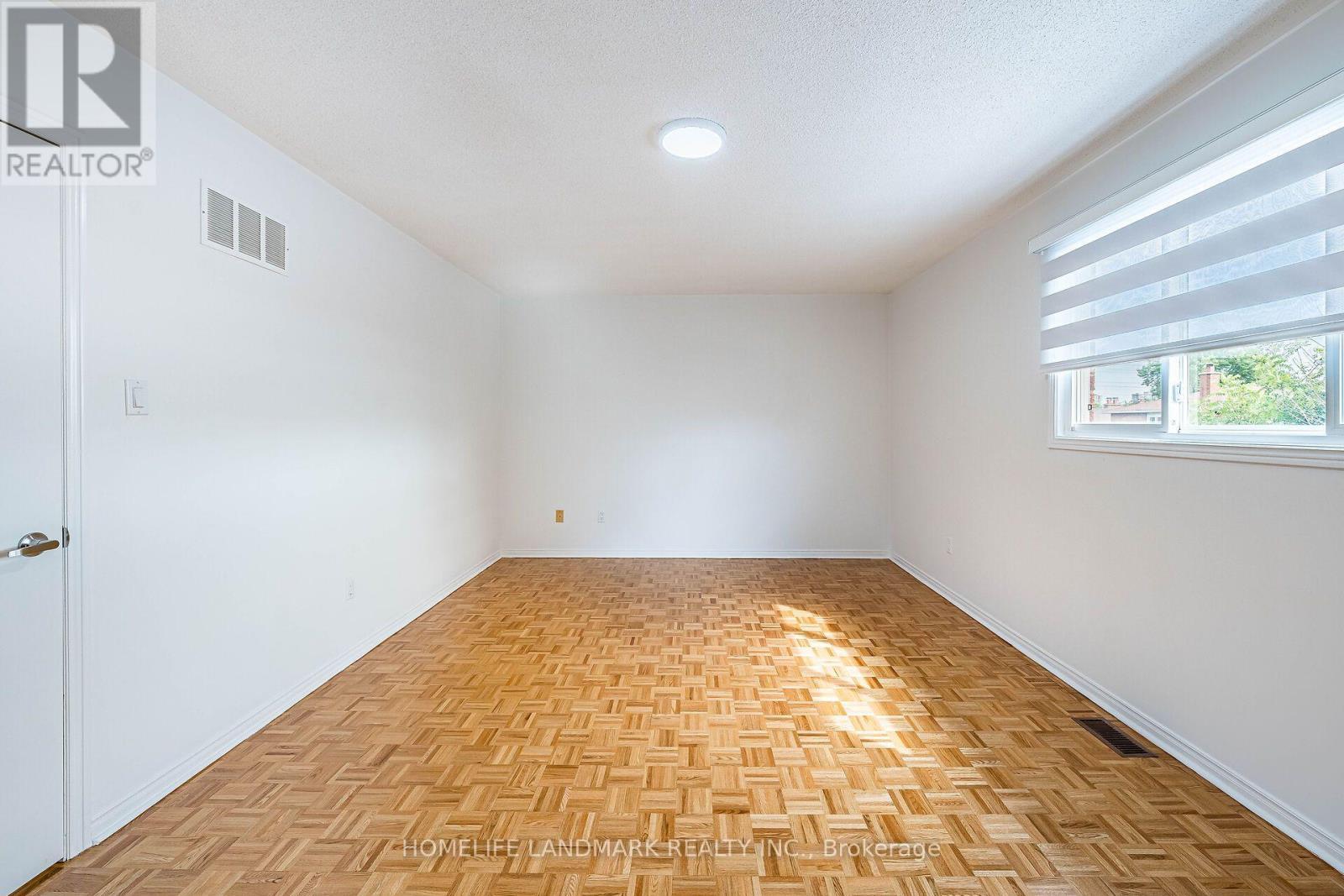 62 Danjohn Crescent, Toronto, ON - Indoor Photo Showing Other Room