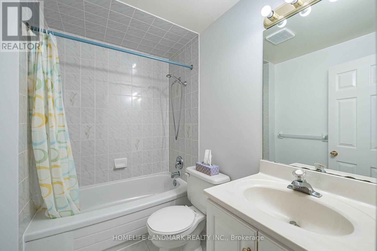 62 Danjohn Crescent, Toronto, ON - Indoor Photo Showing Bathroom
