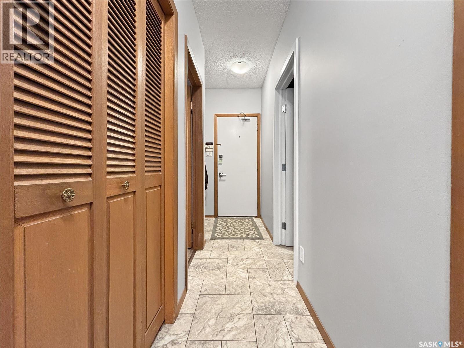 407 Chitek Crescent, Saskatoon, SK - Indoor Photo Showing Other Room