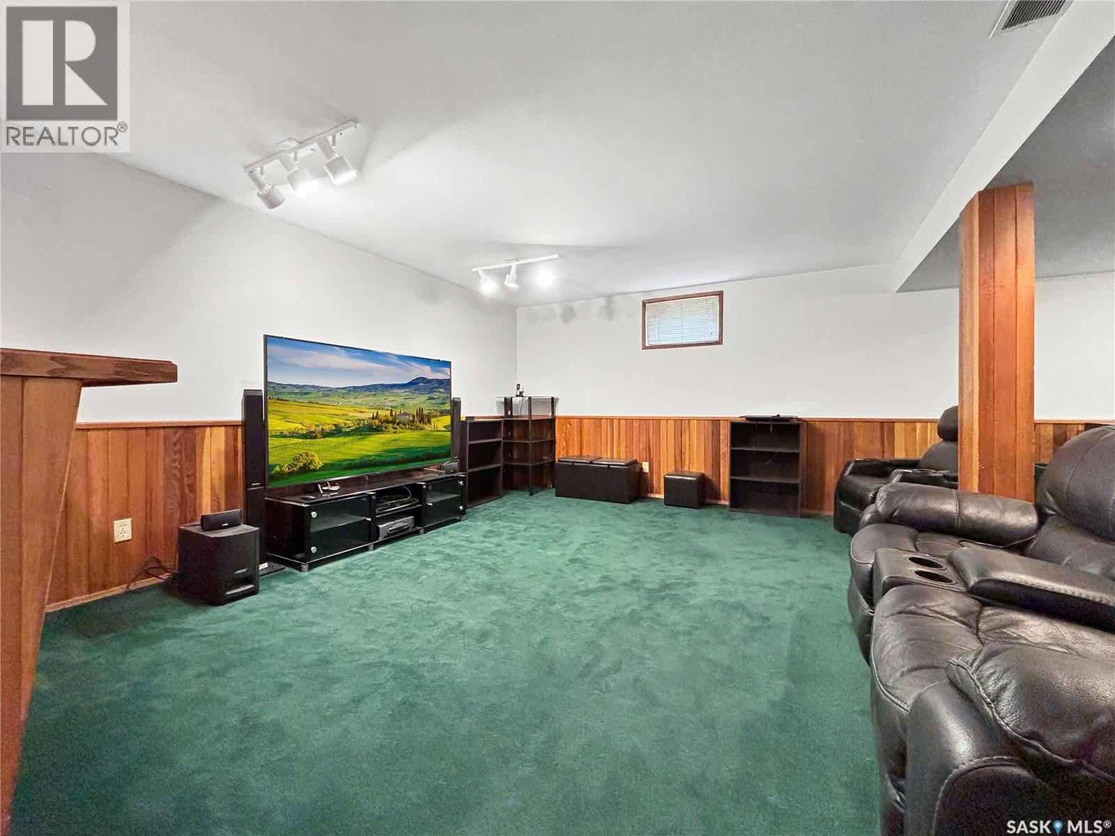 407 Chitek Crescent, Saskatoon, SK - Indoor