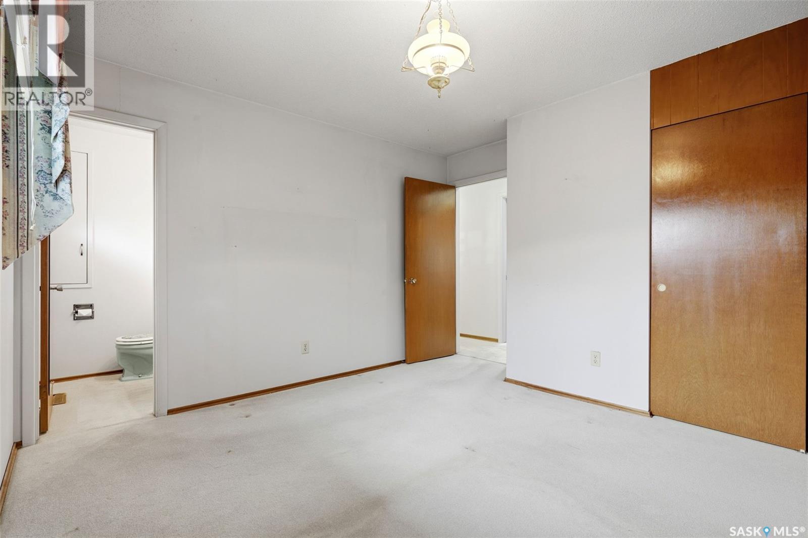 65 Mccaul Crescent, Regina, SK - Indoor Photo Showing Other Room