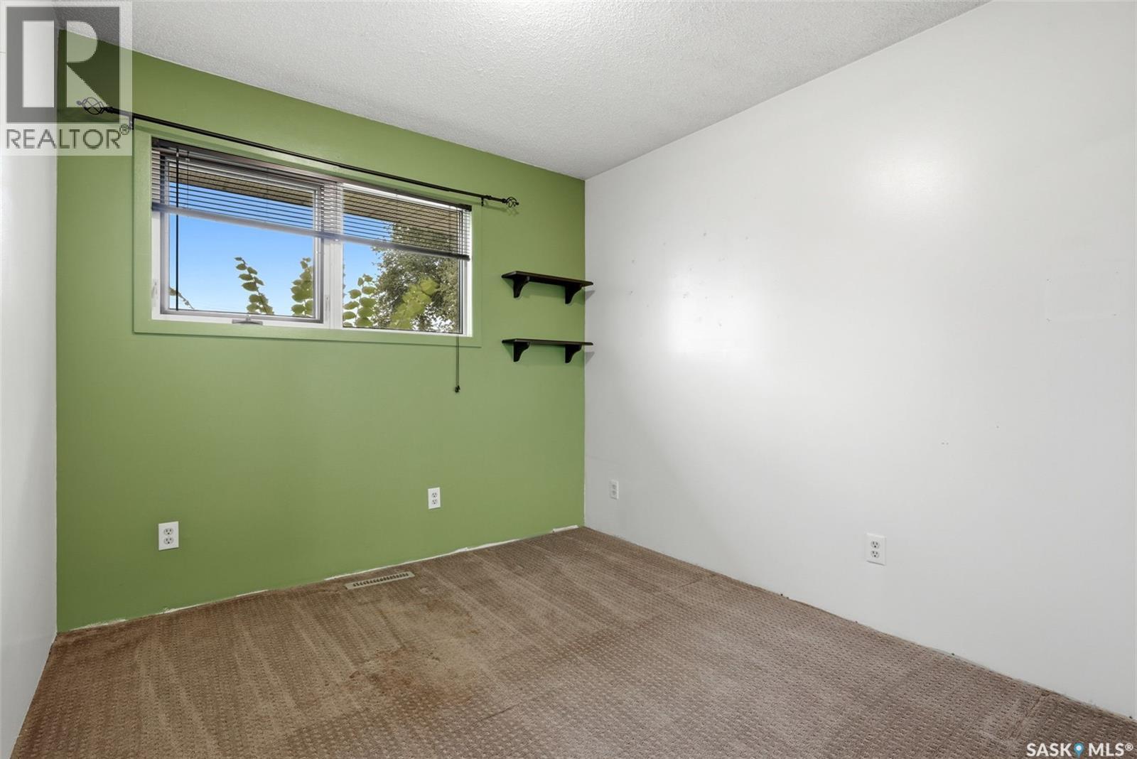 65 Mccaul Crescent, Regina, SK - Indoor Photo Showing Other Room