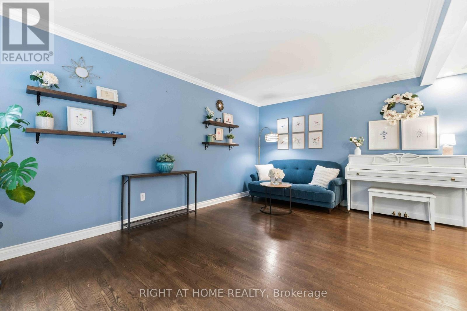 25 Waterton Crescent, Ottawa, ON - Indoor