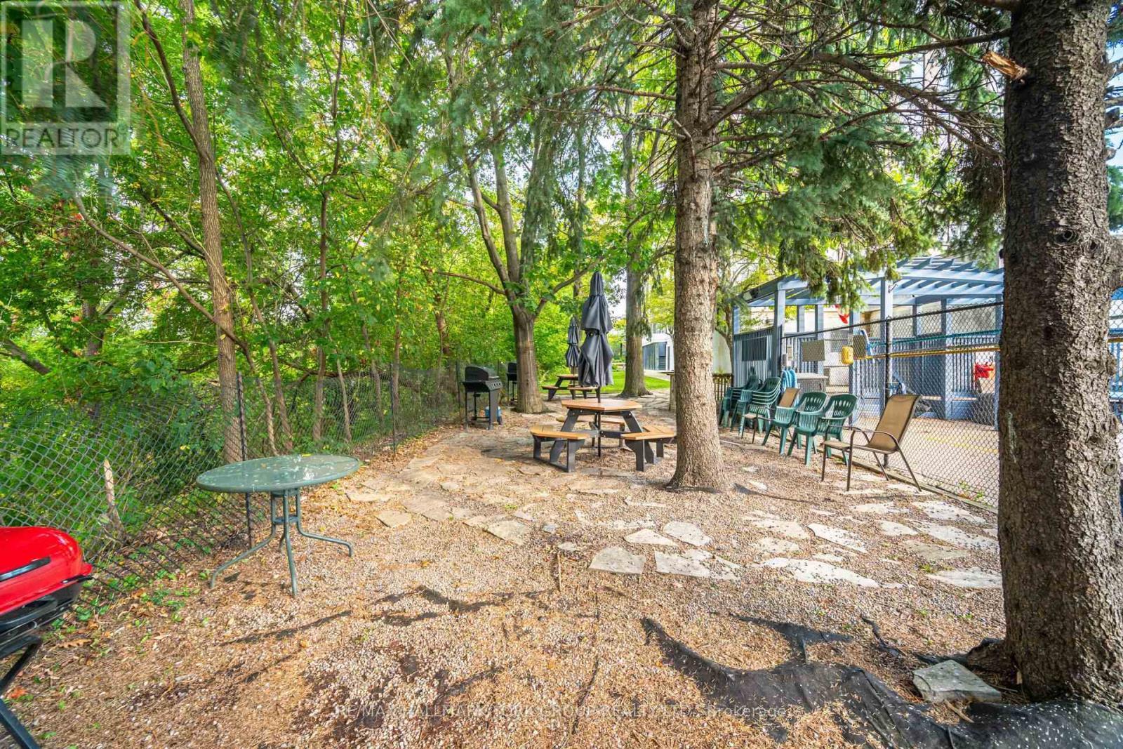 1406 - 600 Rexdale Boulevard, Toronto, ON - Outdoor