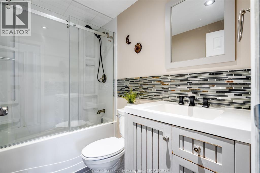574 Bevel Line, Leamington, ON
