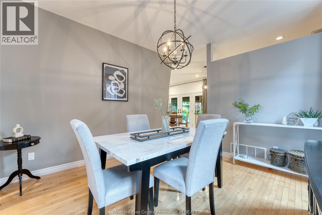 937 Pavan, Windsor, ON - Indoor Photo Showing Dining Room