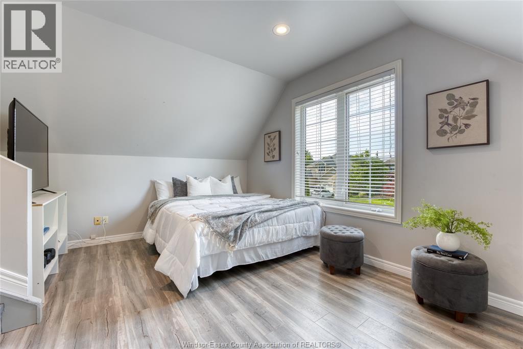 937 Pavan, Windsor, ON - Indoor Photo Showing Bedroom