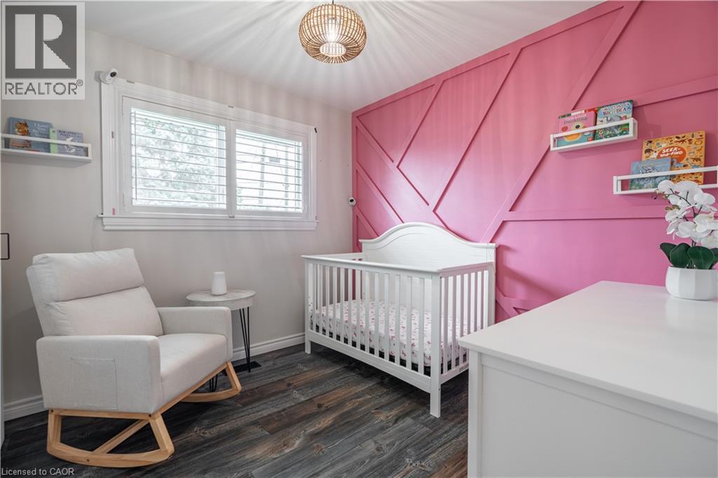 368 Caithness Street, Caledonia, ON - Indoor Photo Showing Bedroom