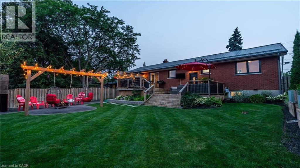368 Caithness Street, Caledonia, ON - Outdoor