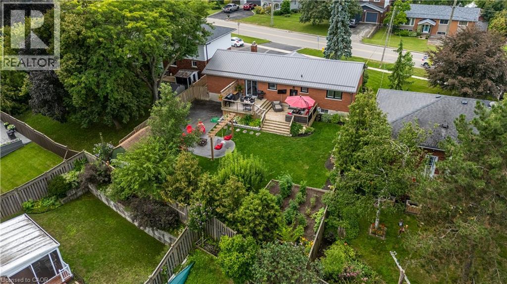 368 Caithness Street, Caledonia, ON - Outdoor