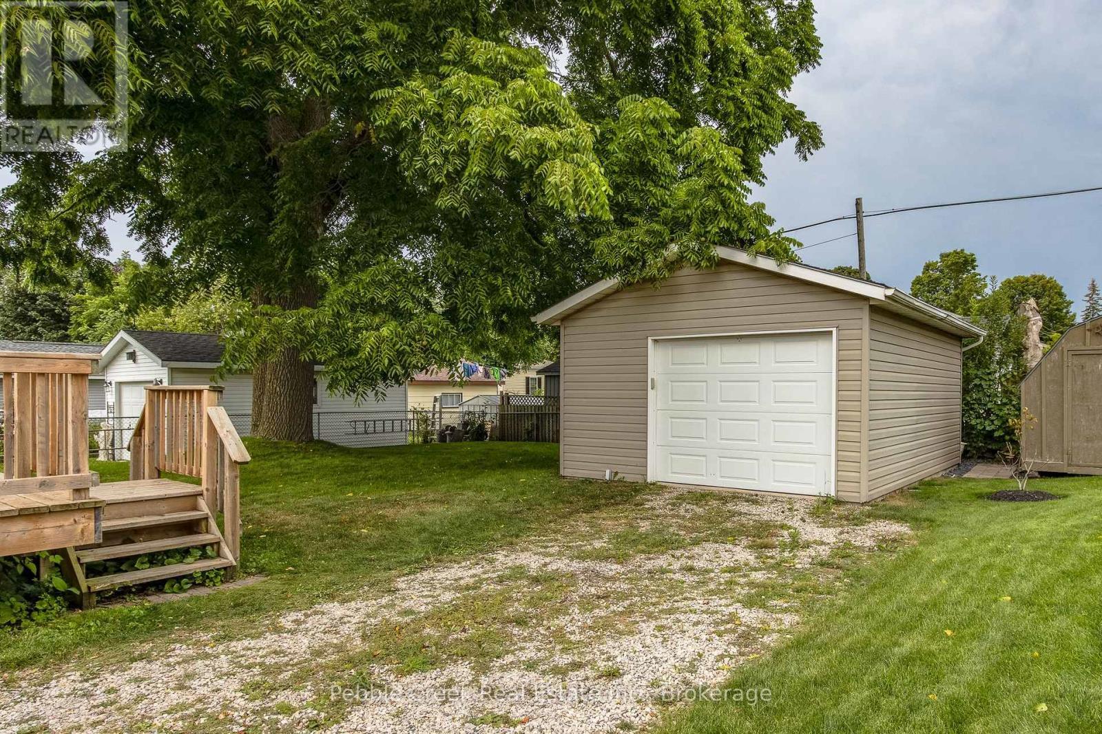172 Elgin Avenue W, Goderich (Goderich (Town)), ON - Outdoor With Deck Patio Veranda
