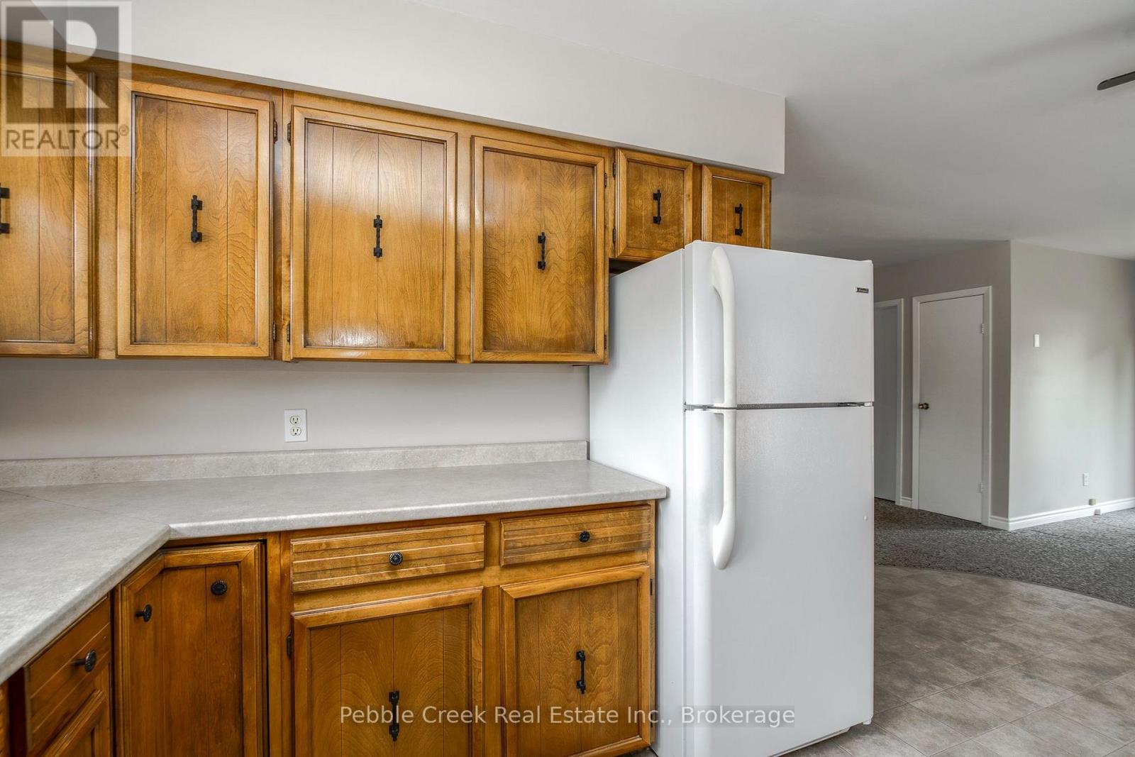 172 Elgin Avenue W, Goderich (Goderich (Town)), ON - Indoor Photo Showing Kitchen