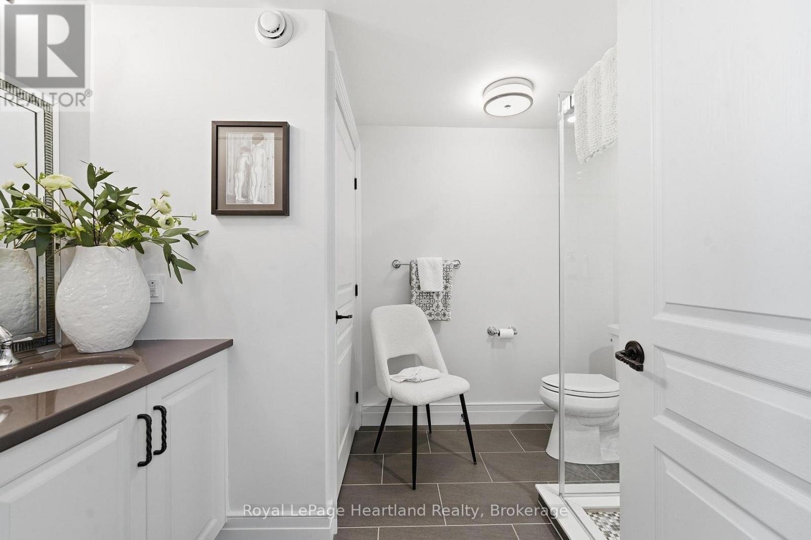 100 - 5 Cobourg Street, Goderich (Goderich (Town)), ON - Indoor Photo Showing Bathroom